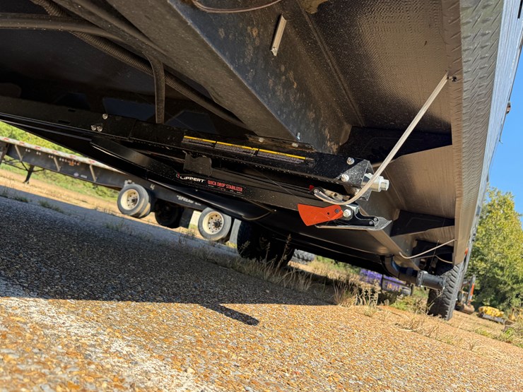 #6895-•-2024-forrest-river-timberwolf-mini-loft-camper-image-69