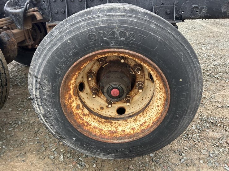 #5016-•-2008-freightliner-business-class-m2-cab-chassis-image-63