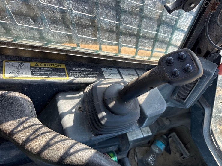 2020-deere-333g-image-29