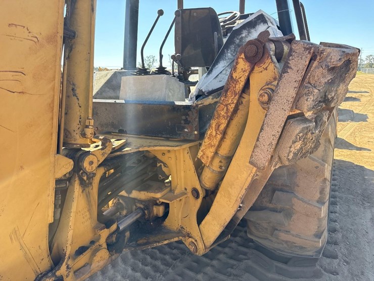 1993-caterpillar-416b-image-13