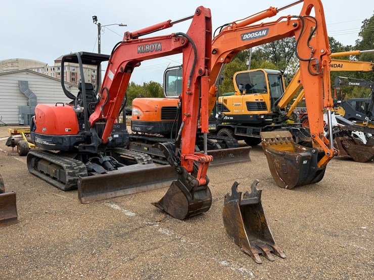 kubota-kx121-3-image-2