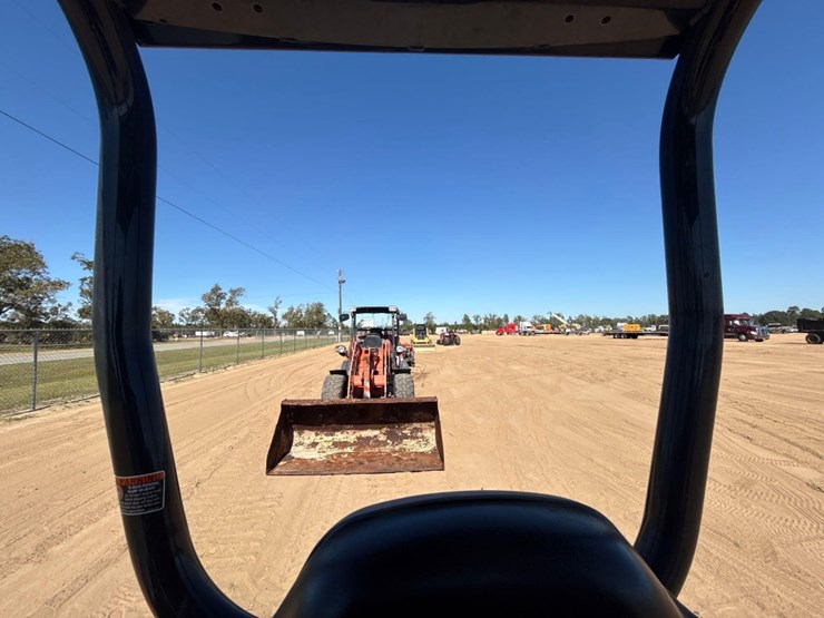 2020-kubota-kx033-4-image-32