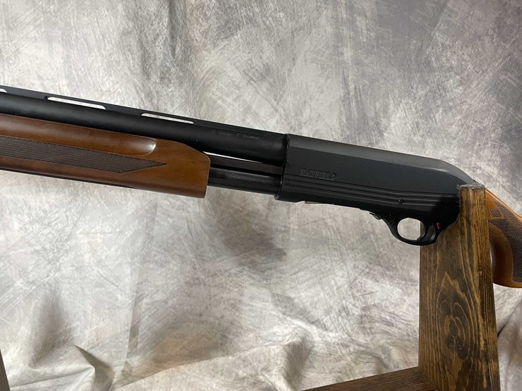 #2014-•-hatfield-12-ga.-pump-action-shotgun,-sn:-12p22-001201-image-8