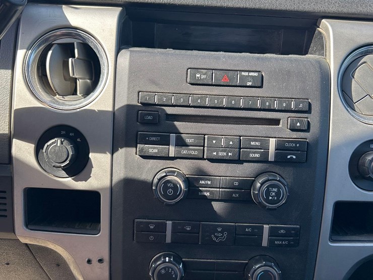 2011-ford-f150-xlt-image-14