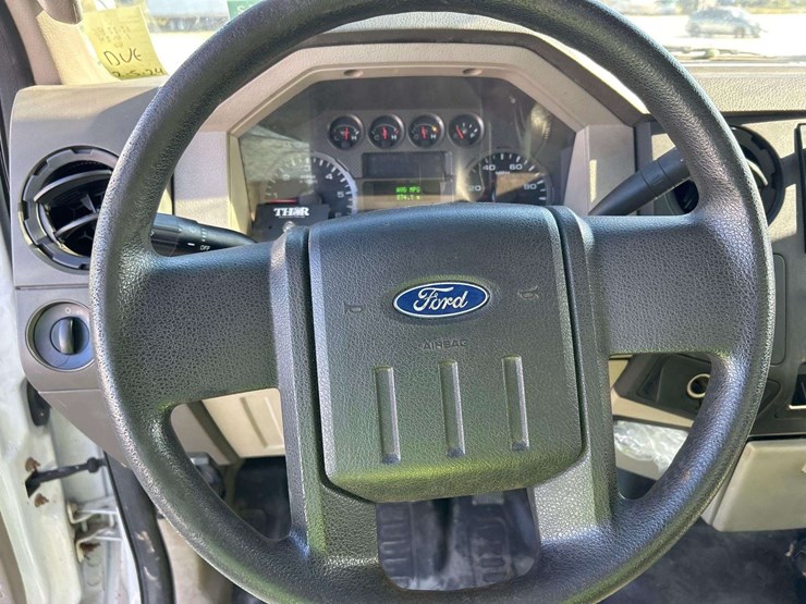 2010-ford-f450-image-13