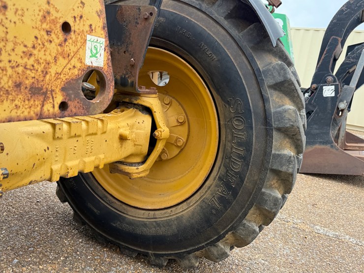 caterpillar-th63-image-16