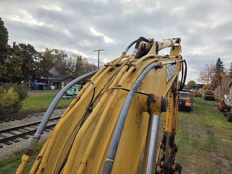 1999-john-deere-200-image-28