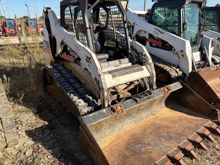 2008-bobcat-t190-image-10