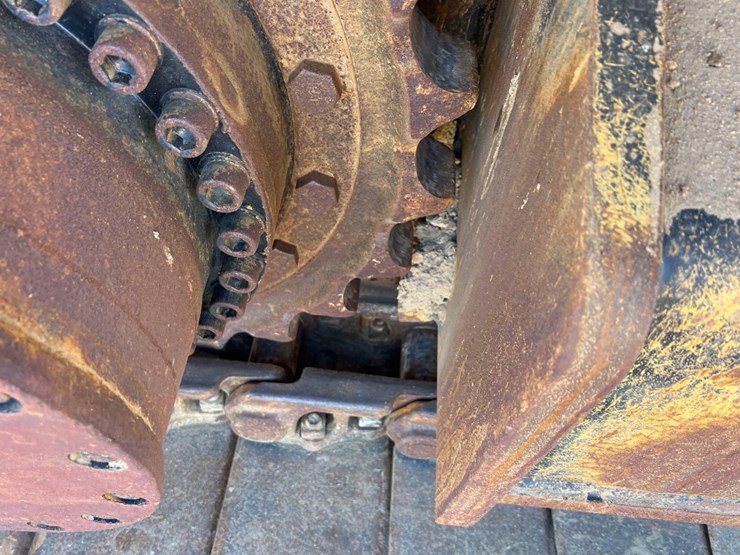 2016-caterpillar-336fl-image-24