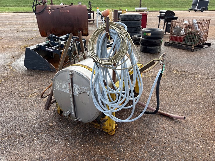 #6928-•-3pt-hitch-spray-tank-image-3