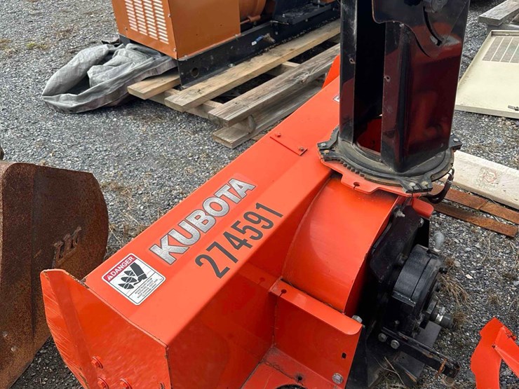 kubota-f5220a-pto-driven-snow-blower-image-4