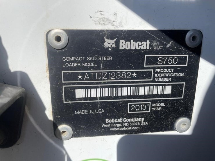 2013-bobcat-s750-image-9