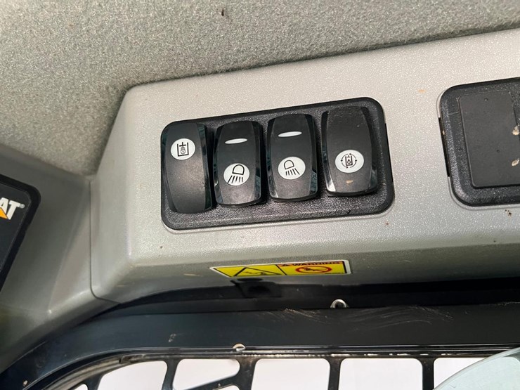 caterpillar-289d-image-25