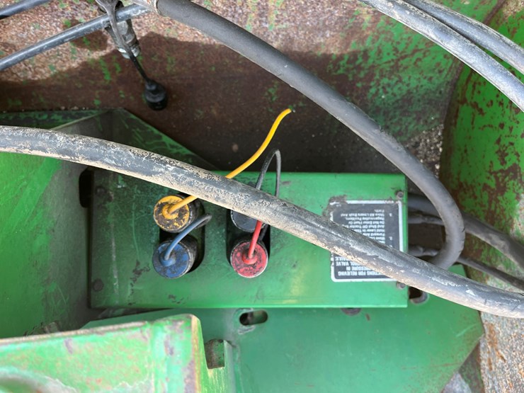 john-deere-720-image-6