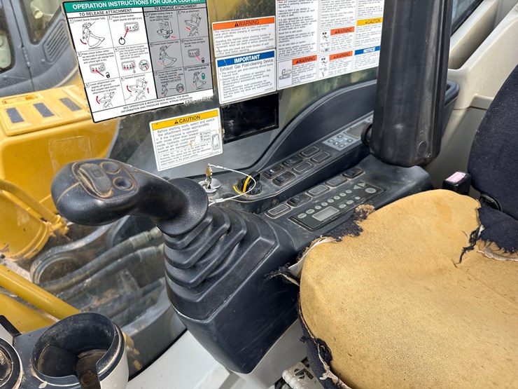 2015-kobelco-sk350-lc-9-image-16