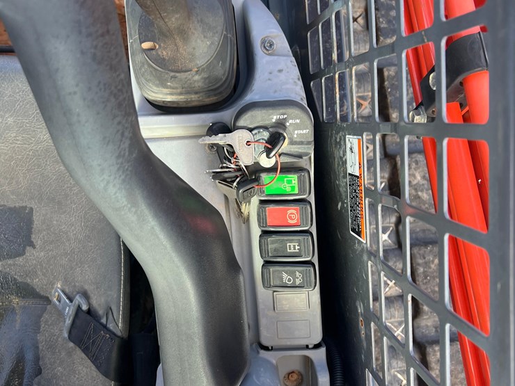 2021-kubota-svl75-2-image-14