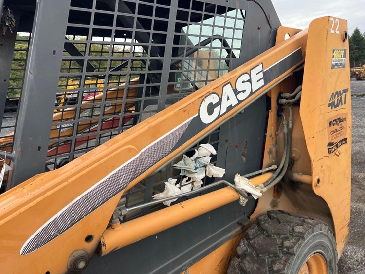 2004-case-40xt-image-16