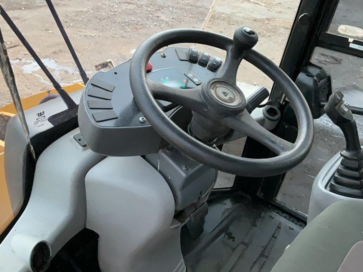 2014-caterpillar-914k-image-25