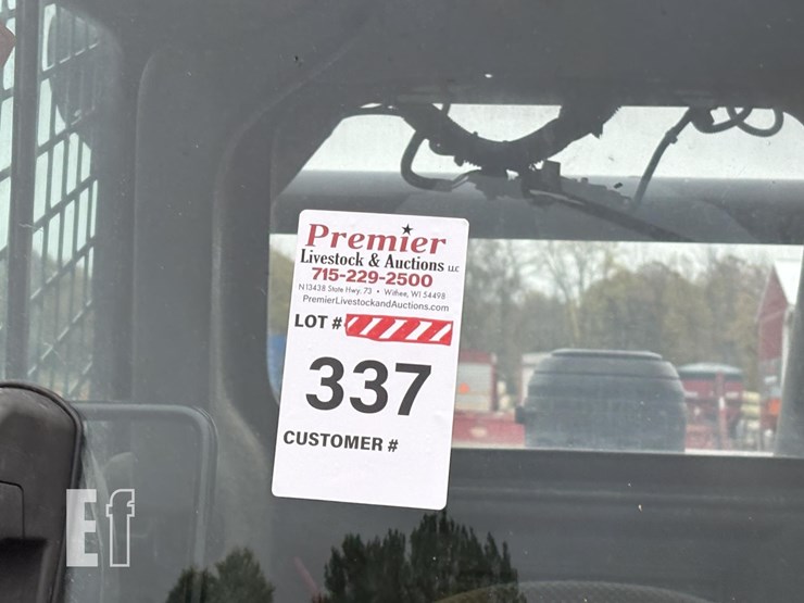 2015-deere-326e-image-20