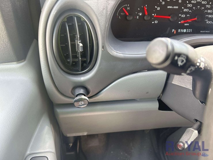 2007-ford-e450-image-13