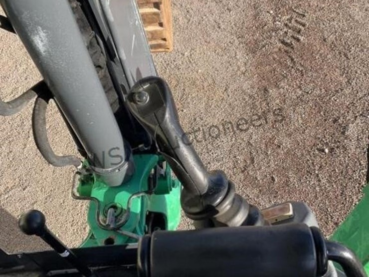 2018-deere-310l-ep-image-22