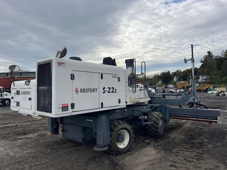 somero-s-222-laser-screed-image-4