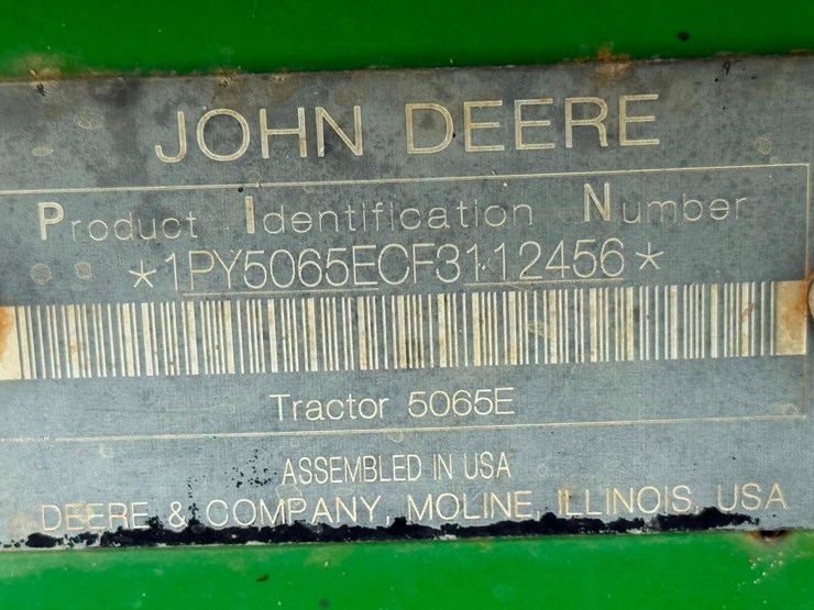2015-john-deere-5065e-image-40