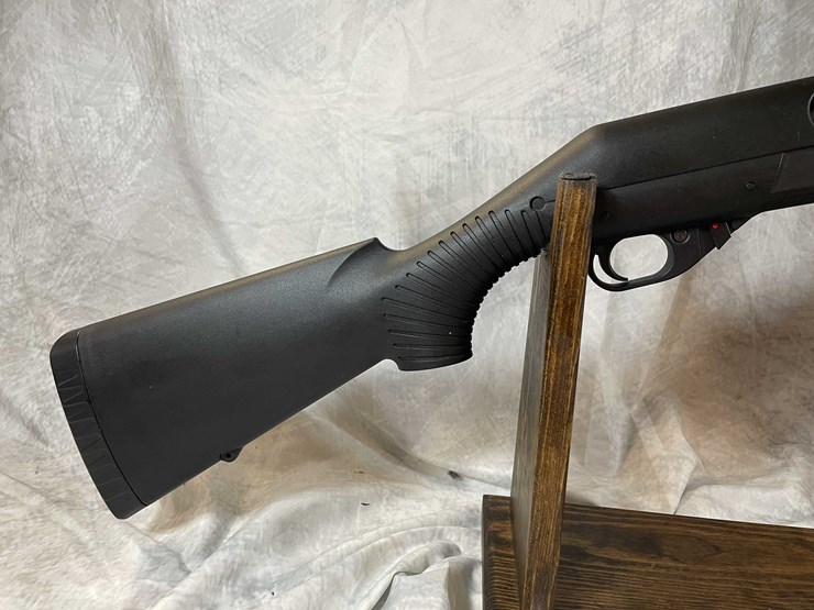 #2030-•-benelli-nova-12-ga.-pump-action-shotgun,-sn:-z185519-image-4