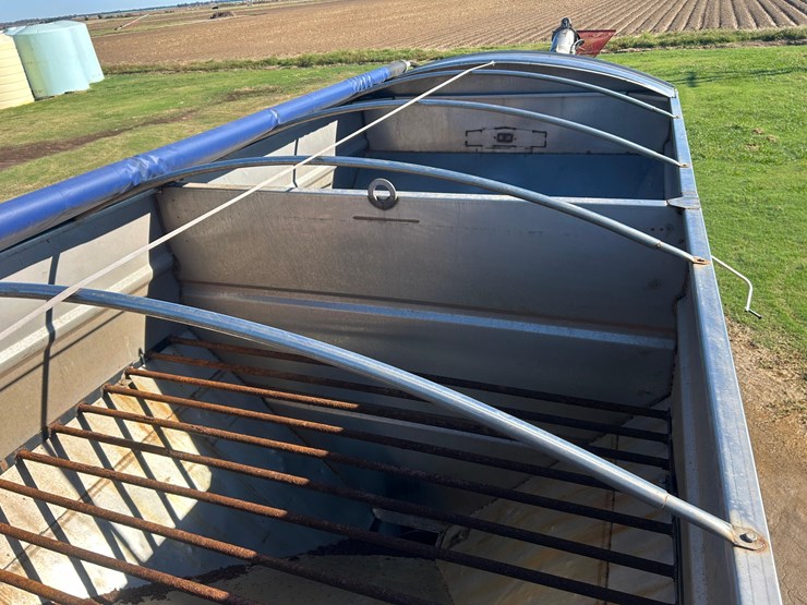 2011-mack-tender-truck-w/adams-rear-discharge-bed-auger-image-51