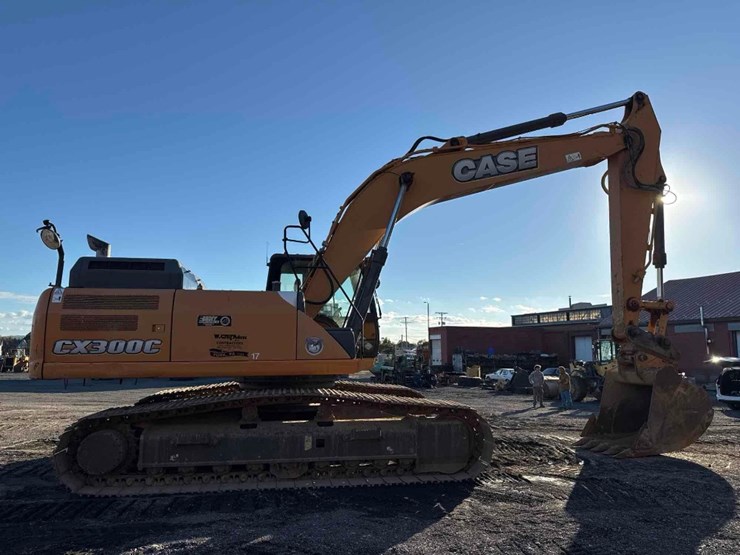 2015-case-cx300c-image-5