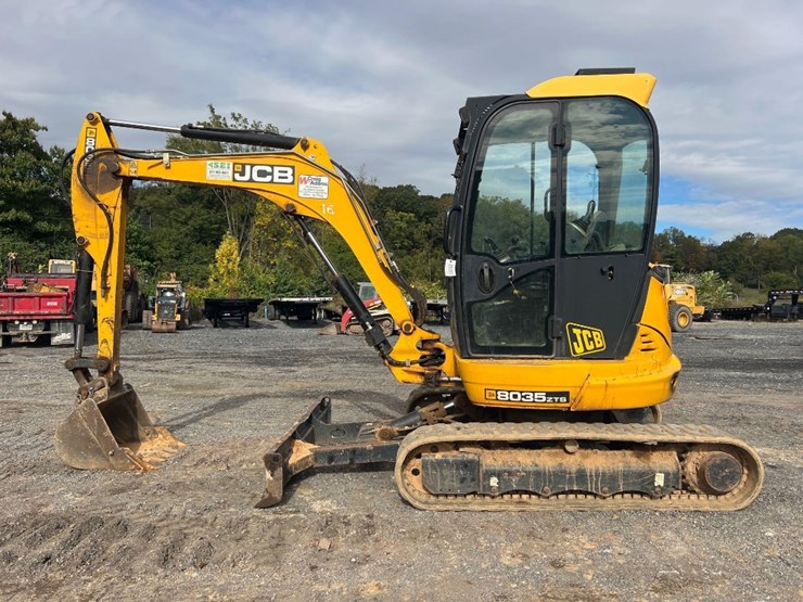 jcb-8035-zts-image-1