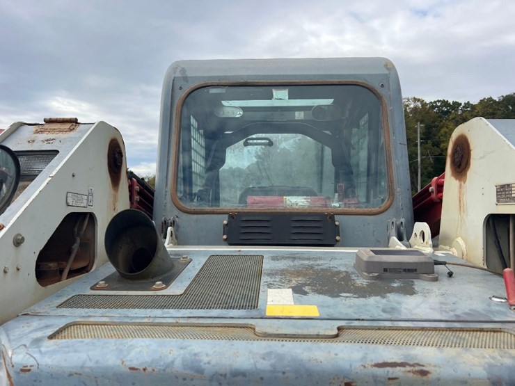 2013-takeuchi-tl10-image-16