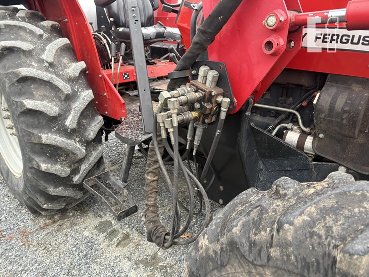 2005-massey-ferguson-491-image-10