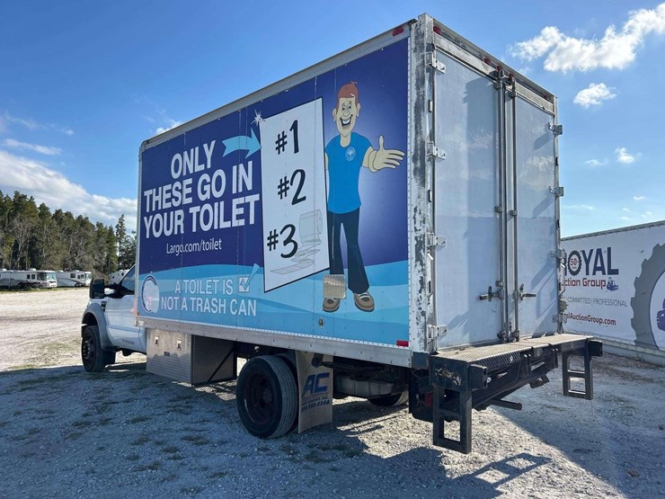 2010-ford-f450-image-4