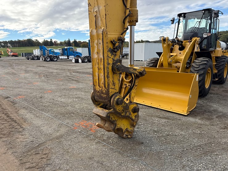 2015-kobelco-sk350-lc-9-image-9