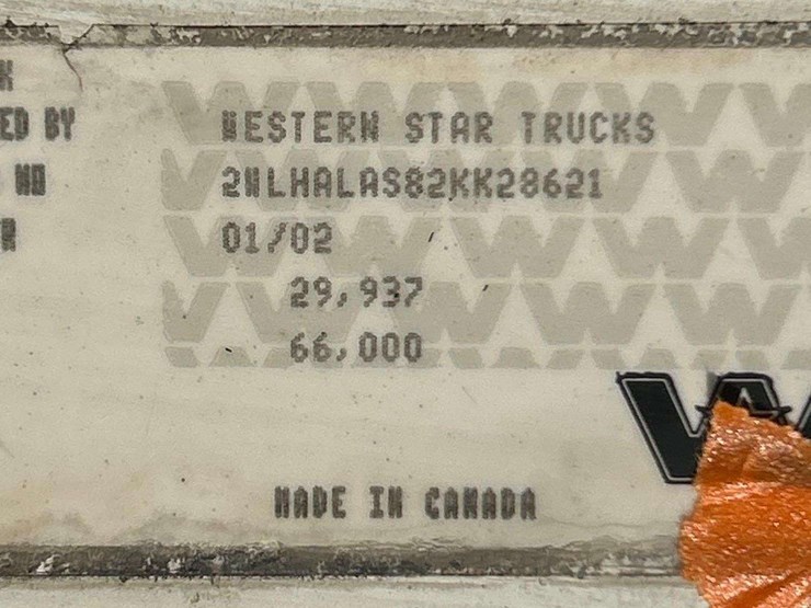 2002-western-star-4900-image-5