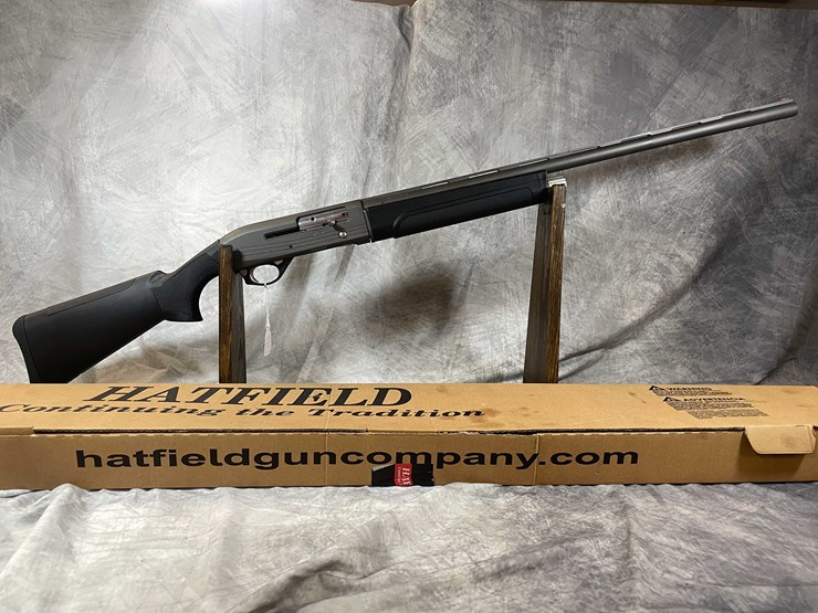 #2016-•-hatfield-12-ga.-semi-auto-shotgun,-sn:-12a22-003877-image-1