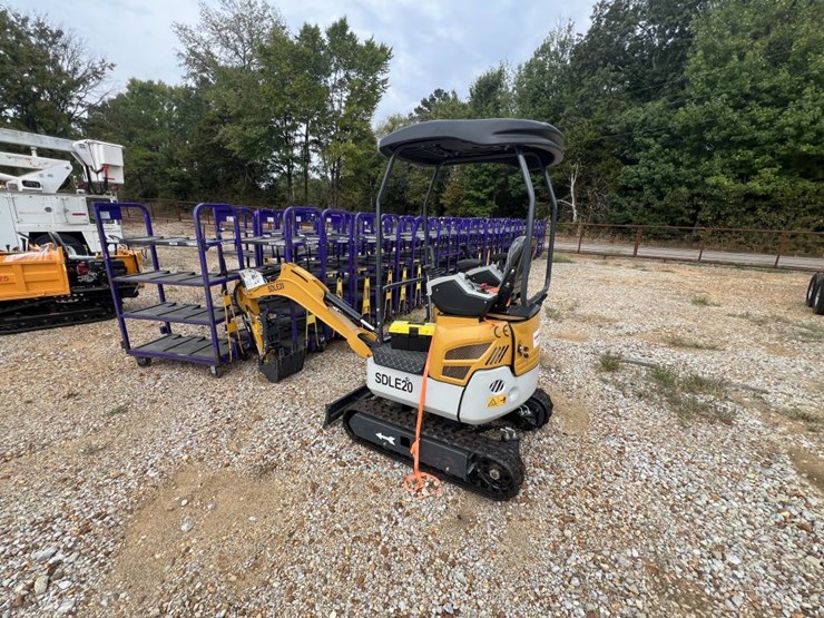 #4780-•-sdle-20-mini-excavator-image-2