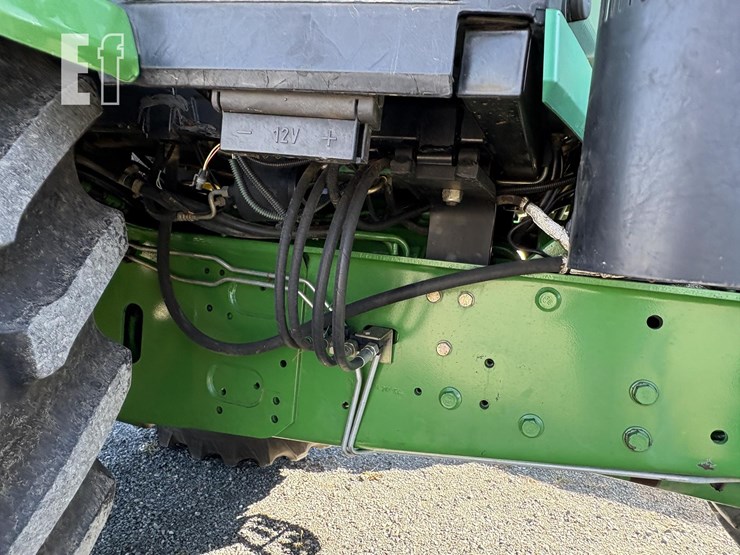2004-john-deere-7420-image-16