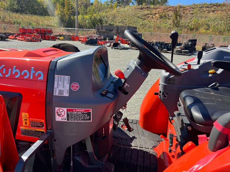 2023-kubota-l3560-image-14