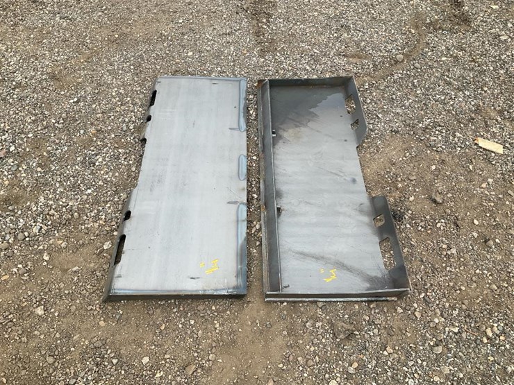 #1401-•-1/4"-thick-quick-tach-cut-out-mount-plates-image-2