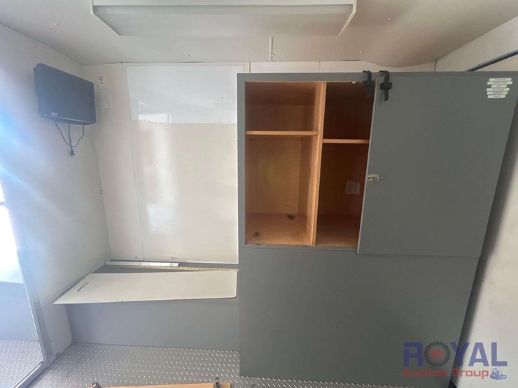 2007-ford-e450-image-28