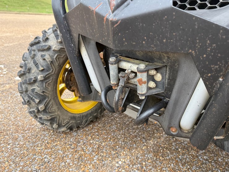 john-deere-gator-image-14