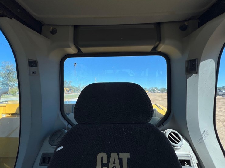 2022-caterpillar-315-gc-image-40