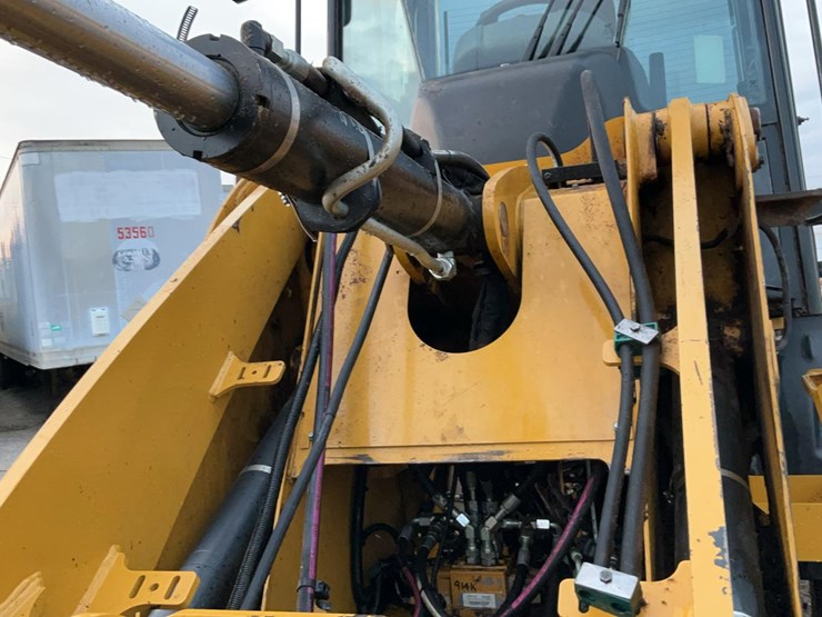 2014-caterpillar-914k-image-14