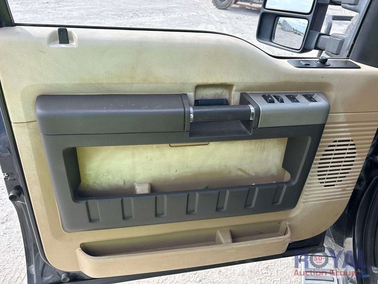 2013-ford-f450-image-11