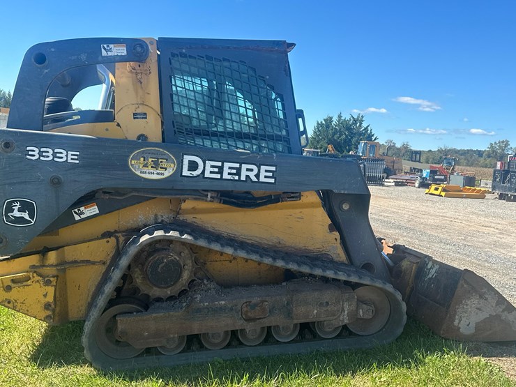 deere-333e-image-9