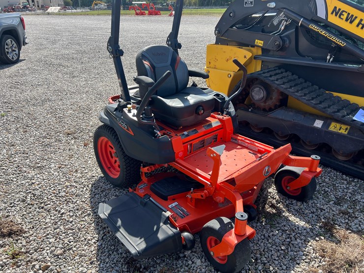 2022-kubota-z422-54-zero-turn-mower-image-1