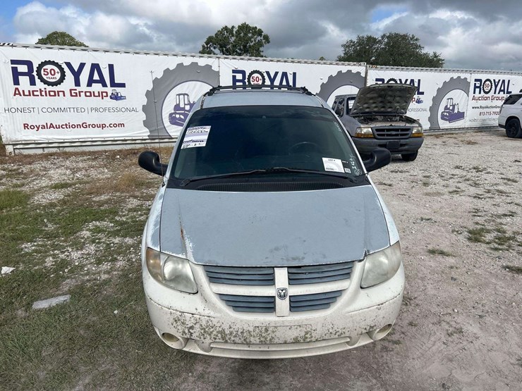 2005-dodge-grand-caravan-image-23