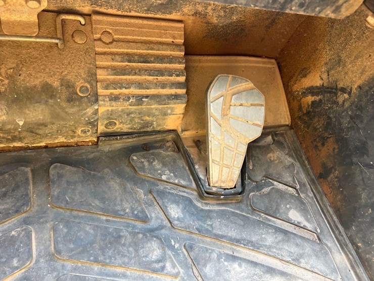 2019-kubota-svl95-2s-image-33